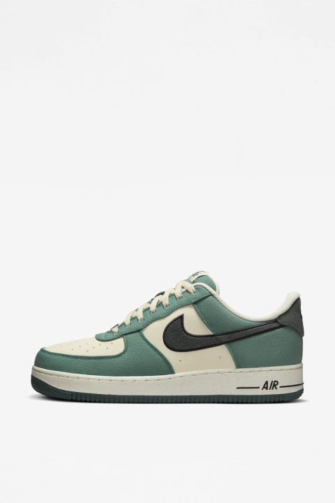 Nike Air Force 1 Low LV8 - Coconut Milk/Vintage Green
