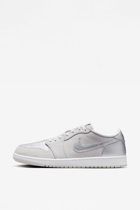 Air Jordan 1 Retro Low OG - Neutral Grey/Metallic Silver/White