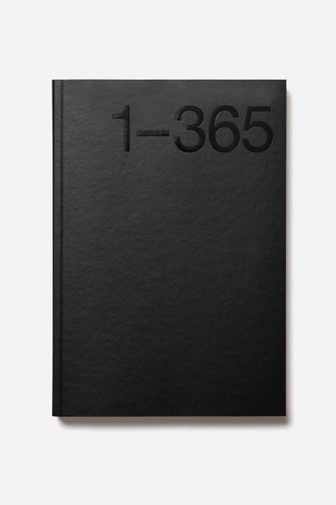 Marjolein Delhaas Journal 365 LTD - Night