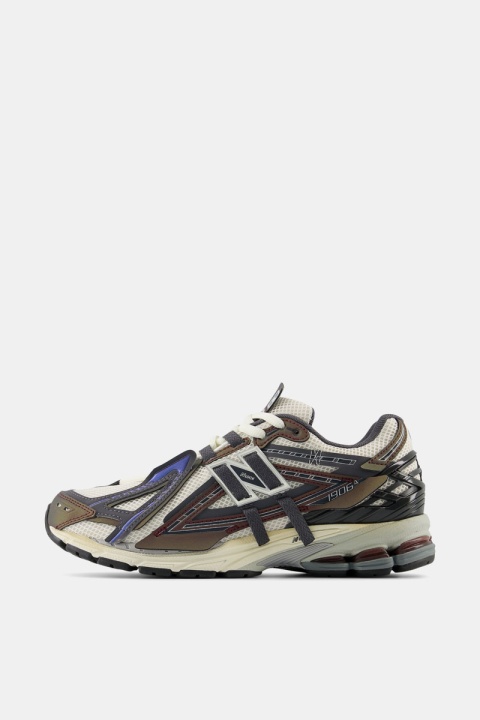 New Balance 1906A - Classic Crimson