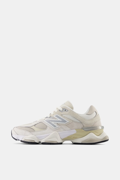 New Balance 9060 - Sea Salt/Moonbeam