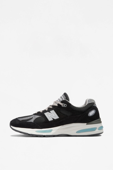 New Balance 991v2 - Black/Smoked Pearl
