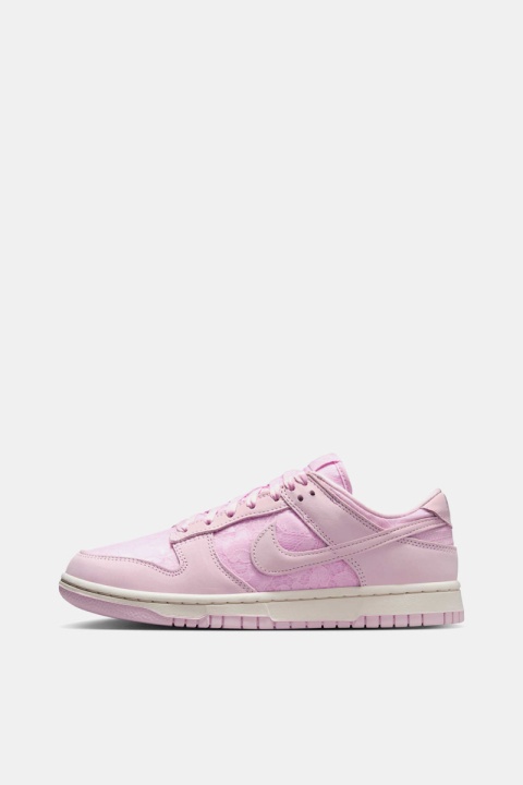 Nike W Dunk Low - Regal Pink