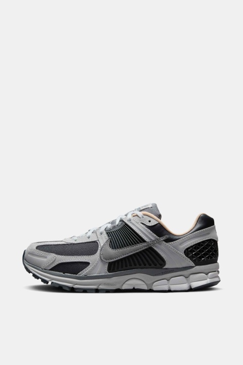 Nike Zoom Vomero 5 - Smoke Grey