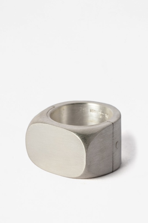 Parts of Four Sistema Ring Oval (17mm, MA)