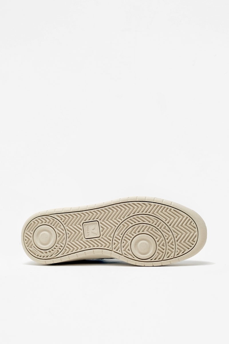 Veja V-10 Leather - Extra White