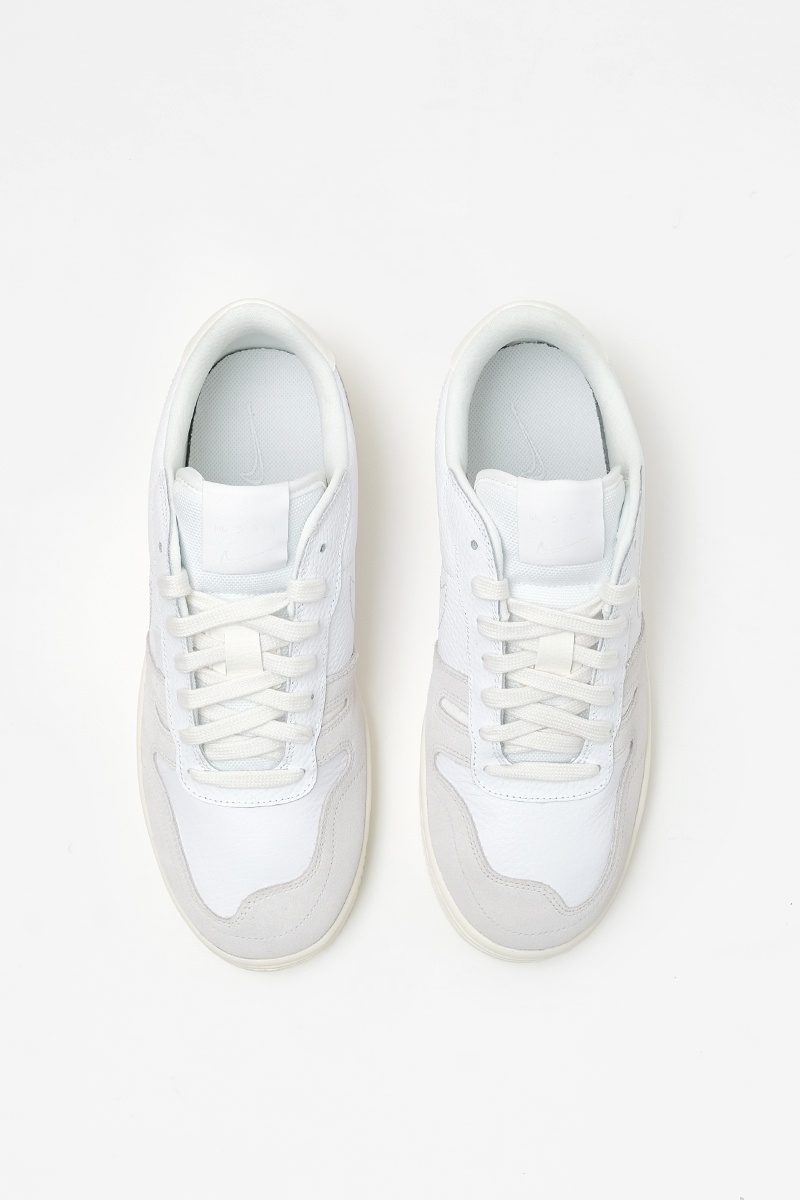 Nike Squash-Type