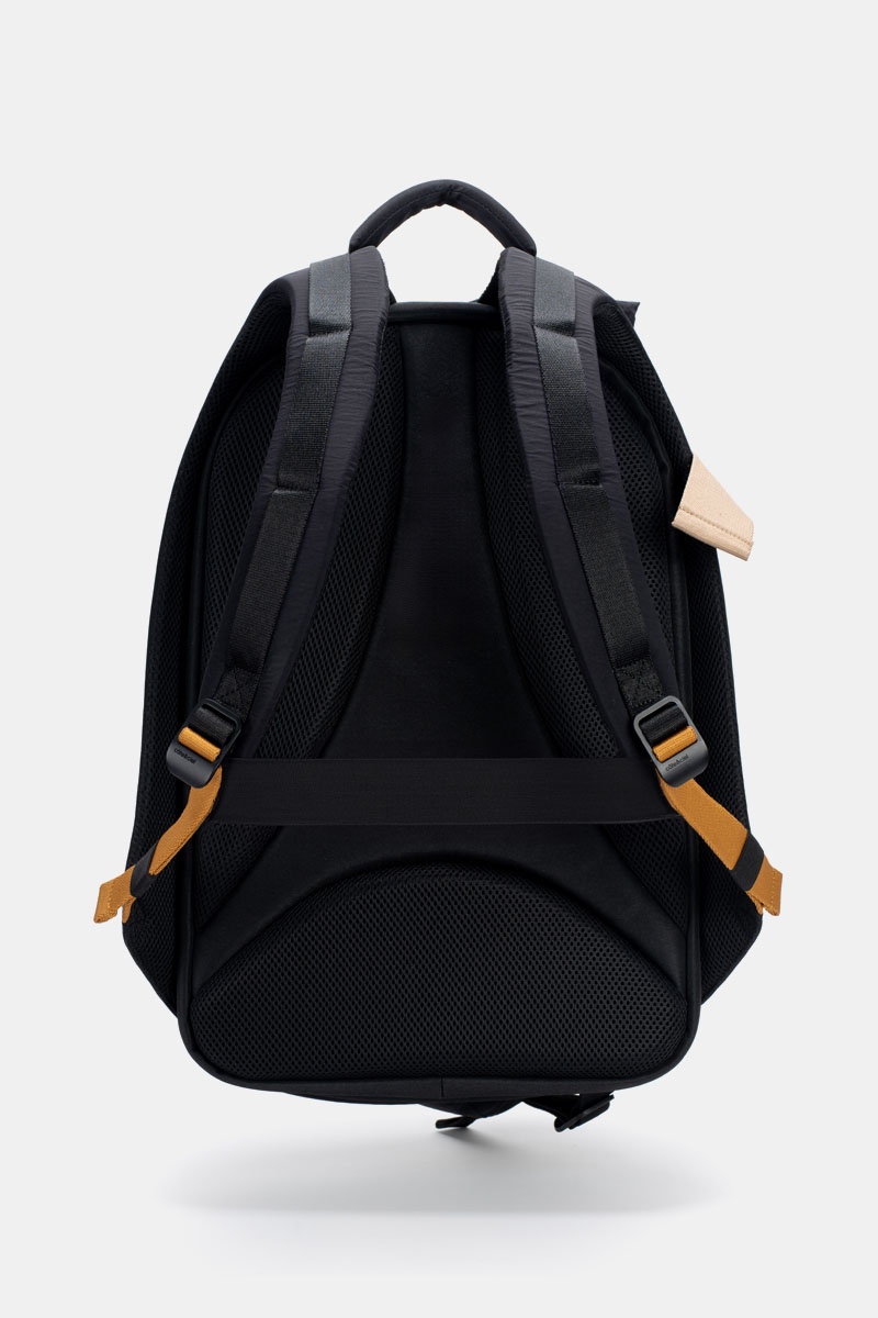 Cote&Ciel Isar M Smooth - Black