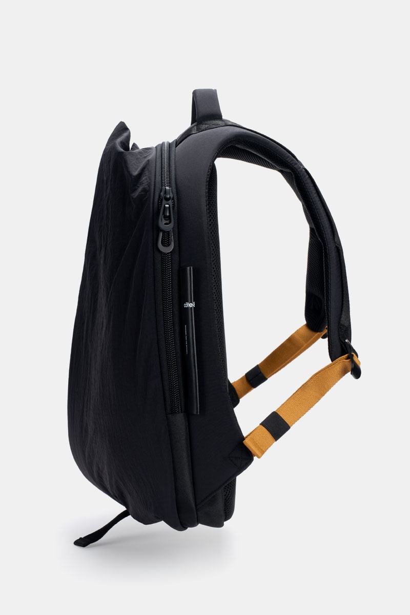 Cote&Ciel Isar M Smooth - Black