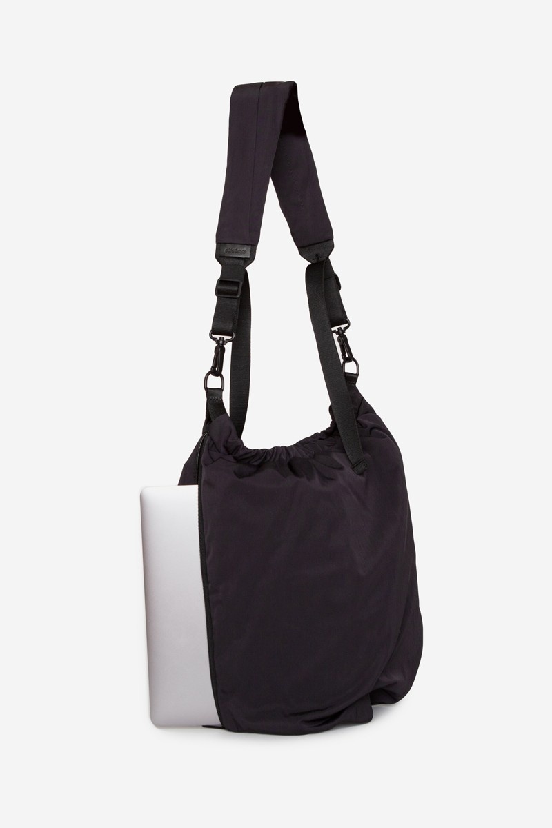 Cote&Ciel Orco Smooth - Black