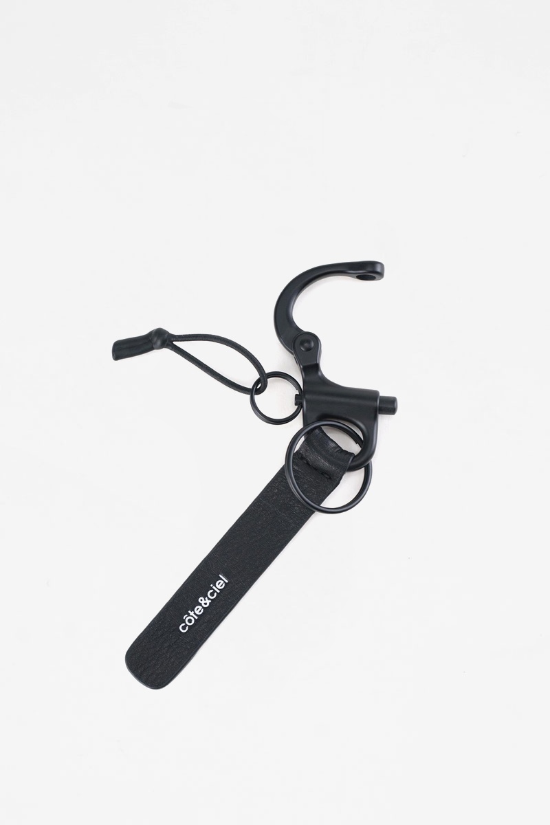 Cote&Ciel Keychain Let Go Leather - Black