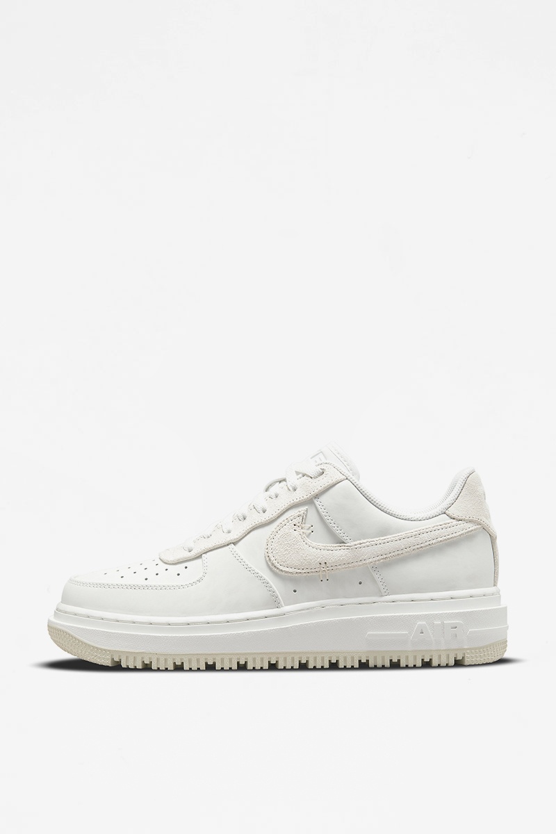 Nike Air Force 1 Luxe - Summit White/Light Bone