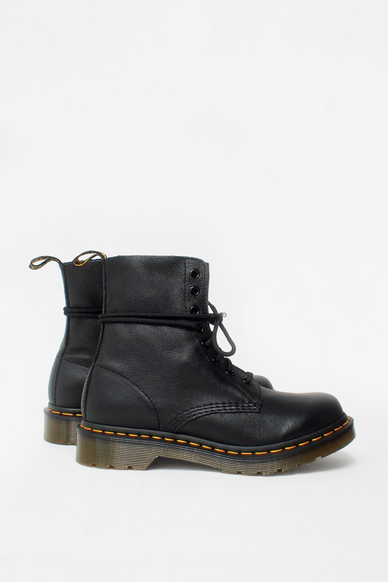 Dr. Martens 1460 Pascal - Black Virginia