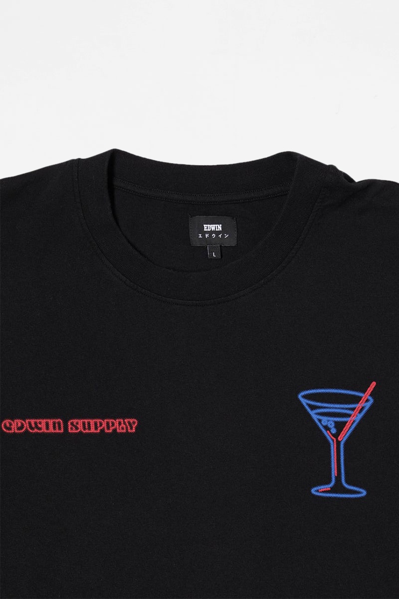 Edwin Paradise Inn LS Tee - Black