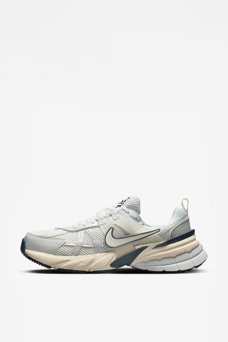 Nike W V2K Run - Platinum Tint/Guava Ice