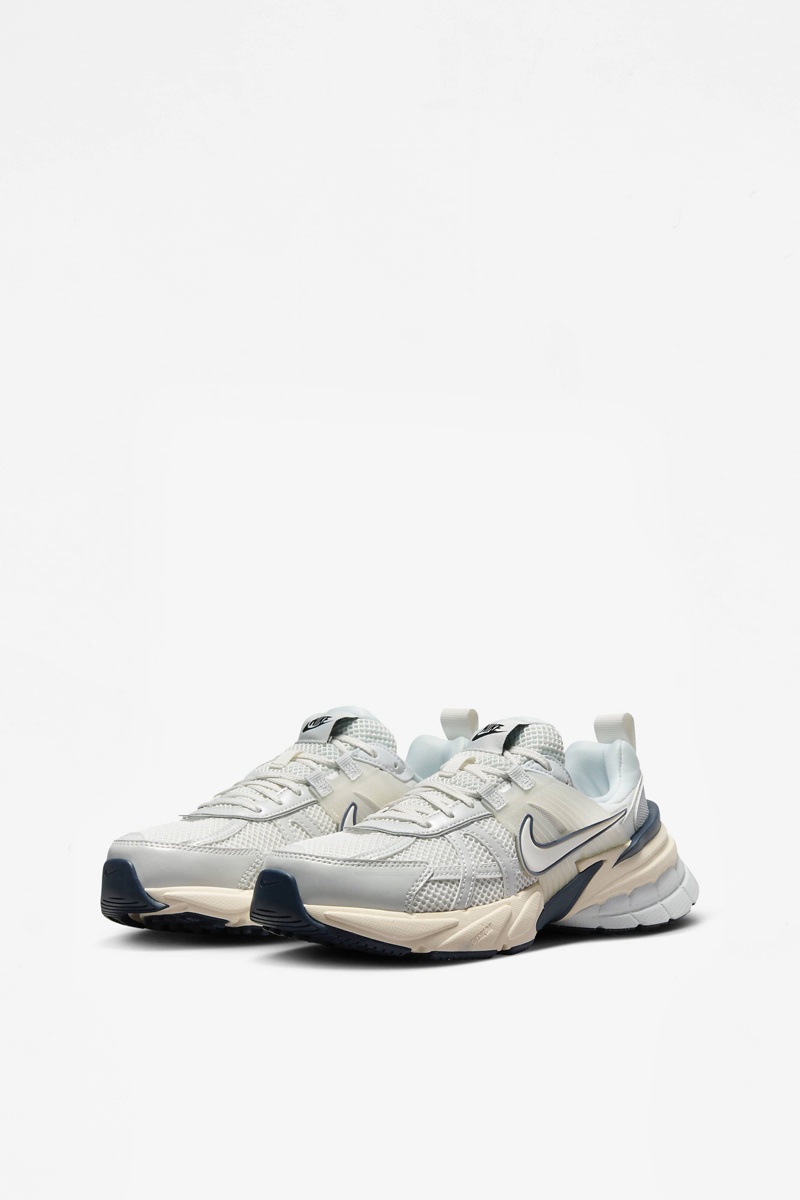 Nike W V2K Run - Platinum Tint/Guava Ice