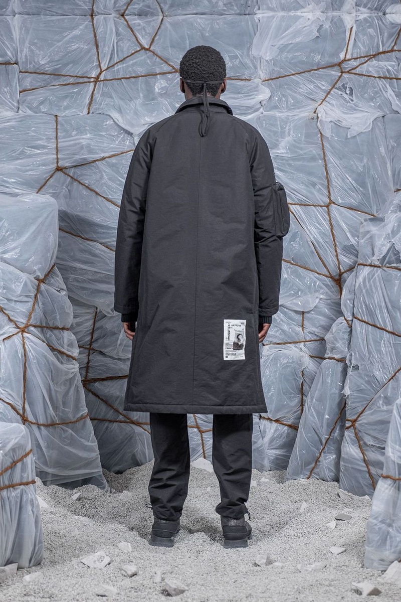 J14_Klemheist Coat - Black