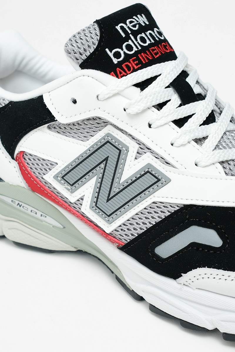 New Balance 920 - White/Red