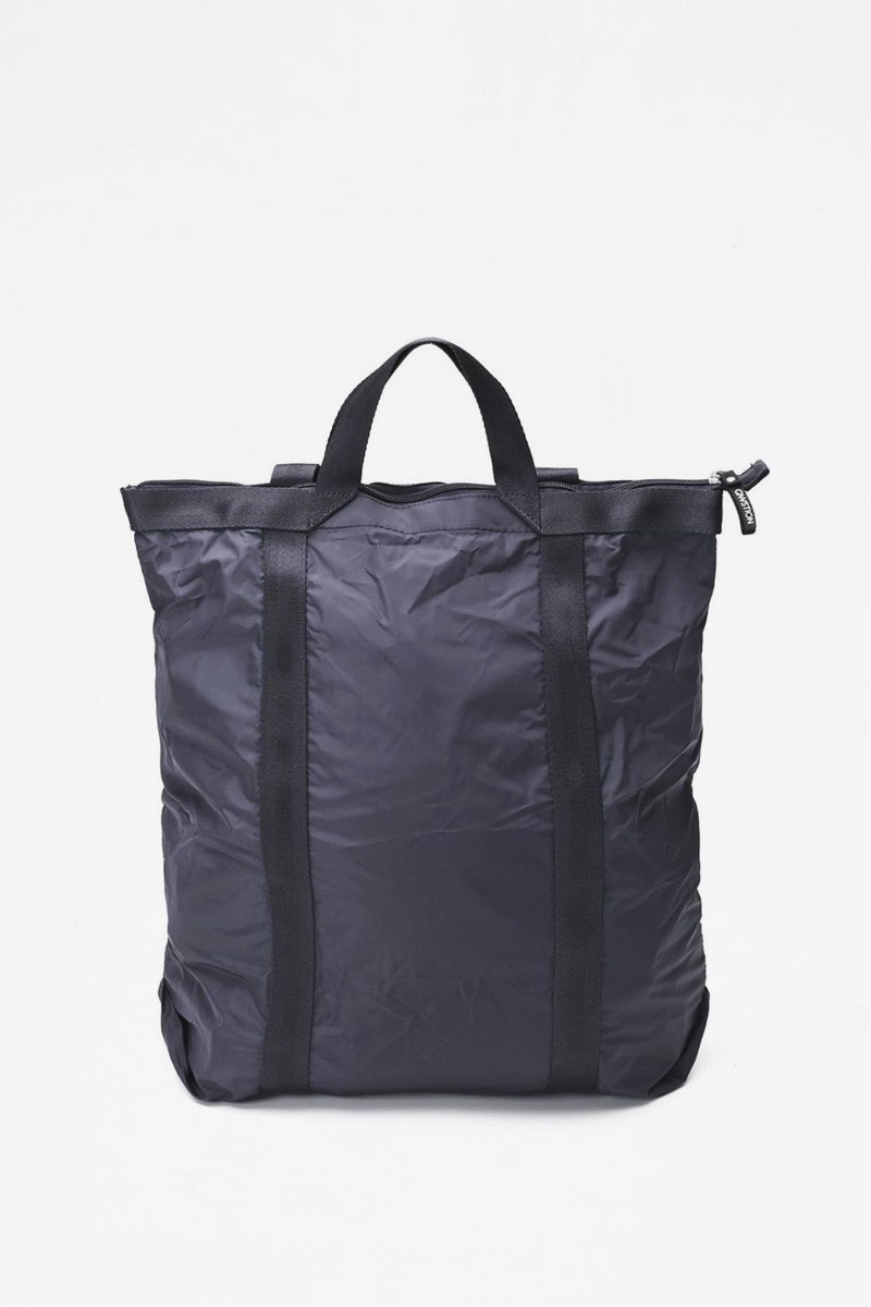Qwstion x Sibylle Stoeckli Travel Shopper - Ocean
