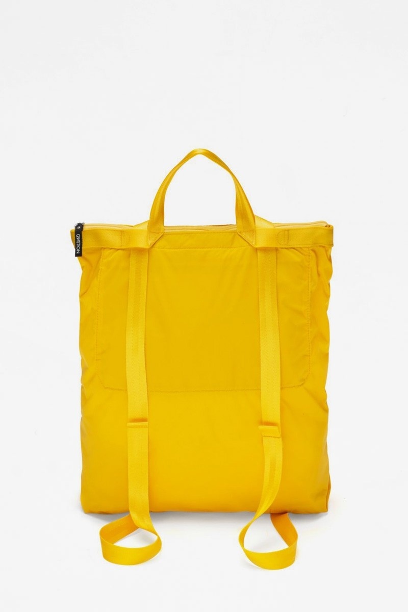 Qwstion x Sibylle Stoeckli Travel Shopper - Sun