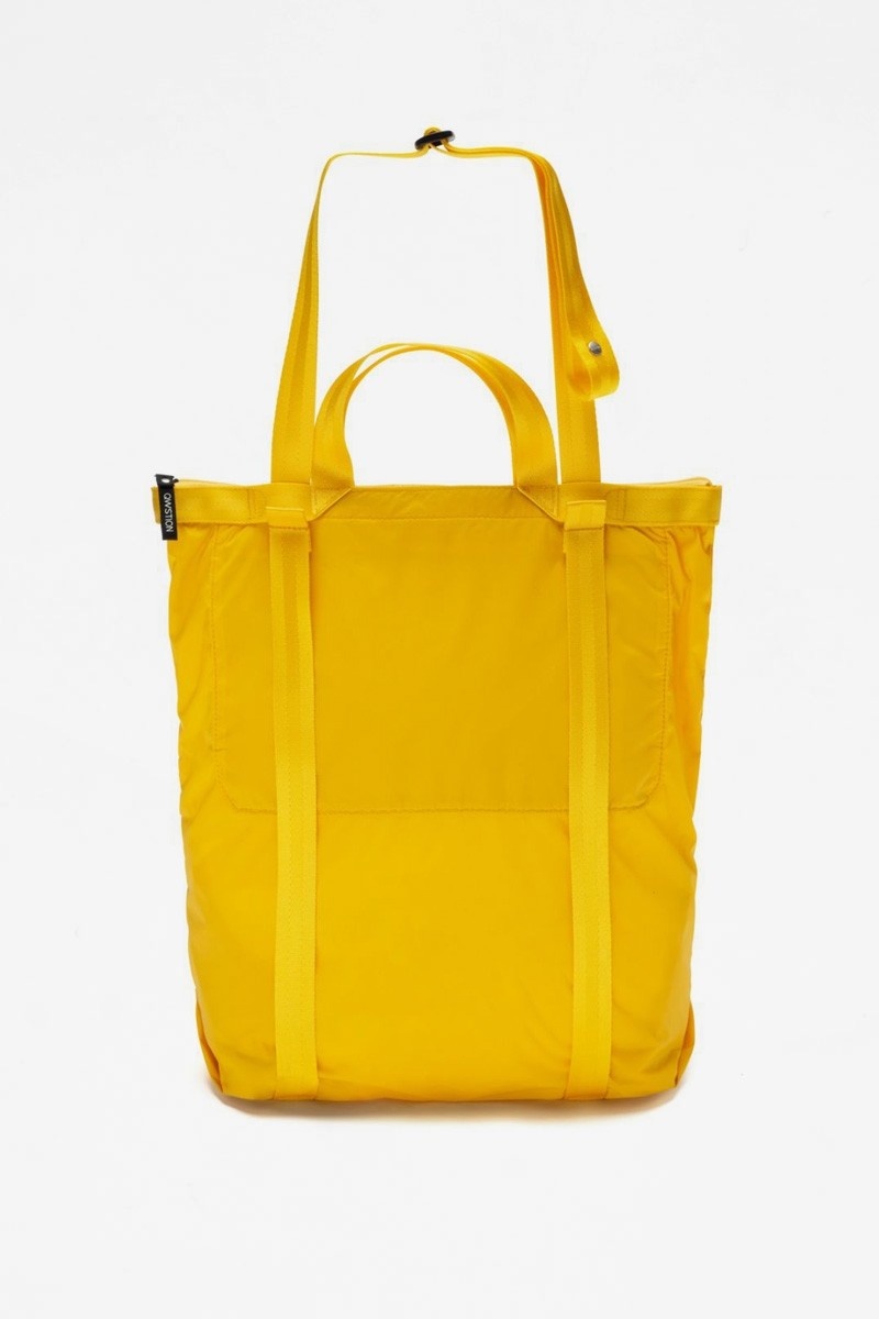 Qwstion x Sibylle Stoeckli Travel Shopper - Sun