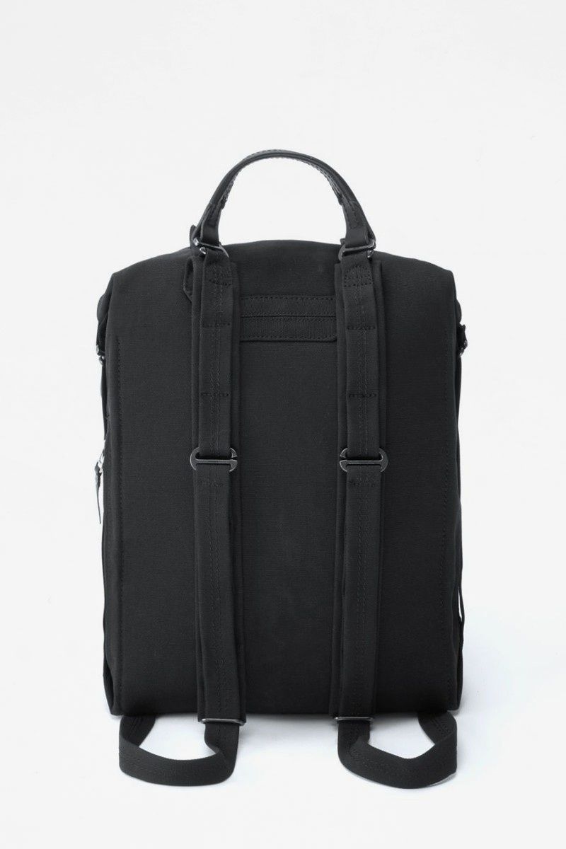 Qwstion Zip Pack - Black Qwstion Zip Pack - Black