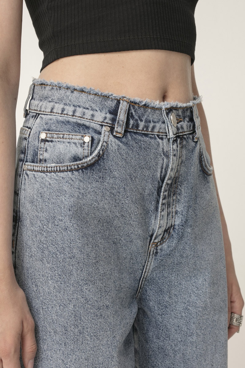 Han Kjobenhavn Relaxed Distressed Jeans - Light Blue