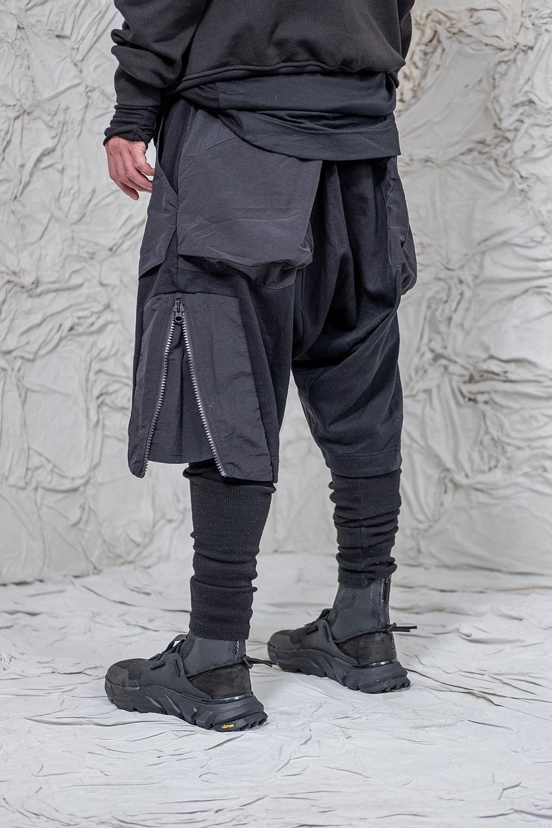 SH9_Thelus Shorts - Black