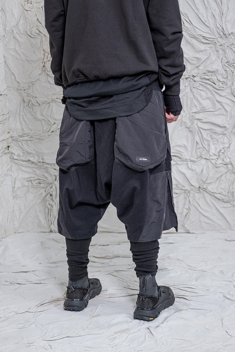 SH9_Thelus Shorts - Black