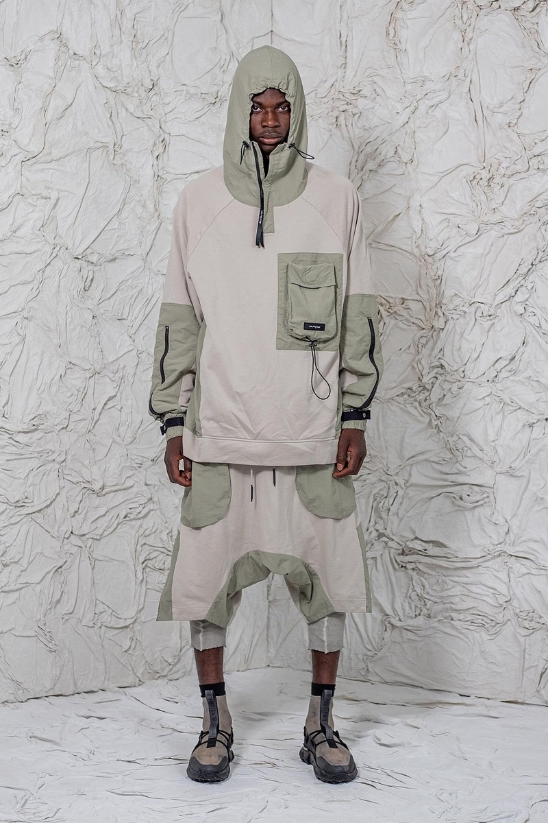 SH9_Thelus Shorts - Faded Light Green