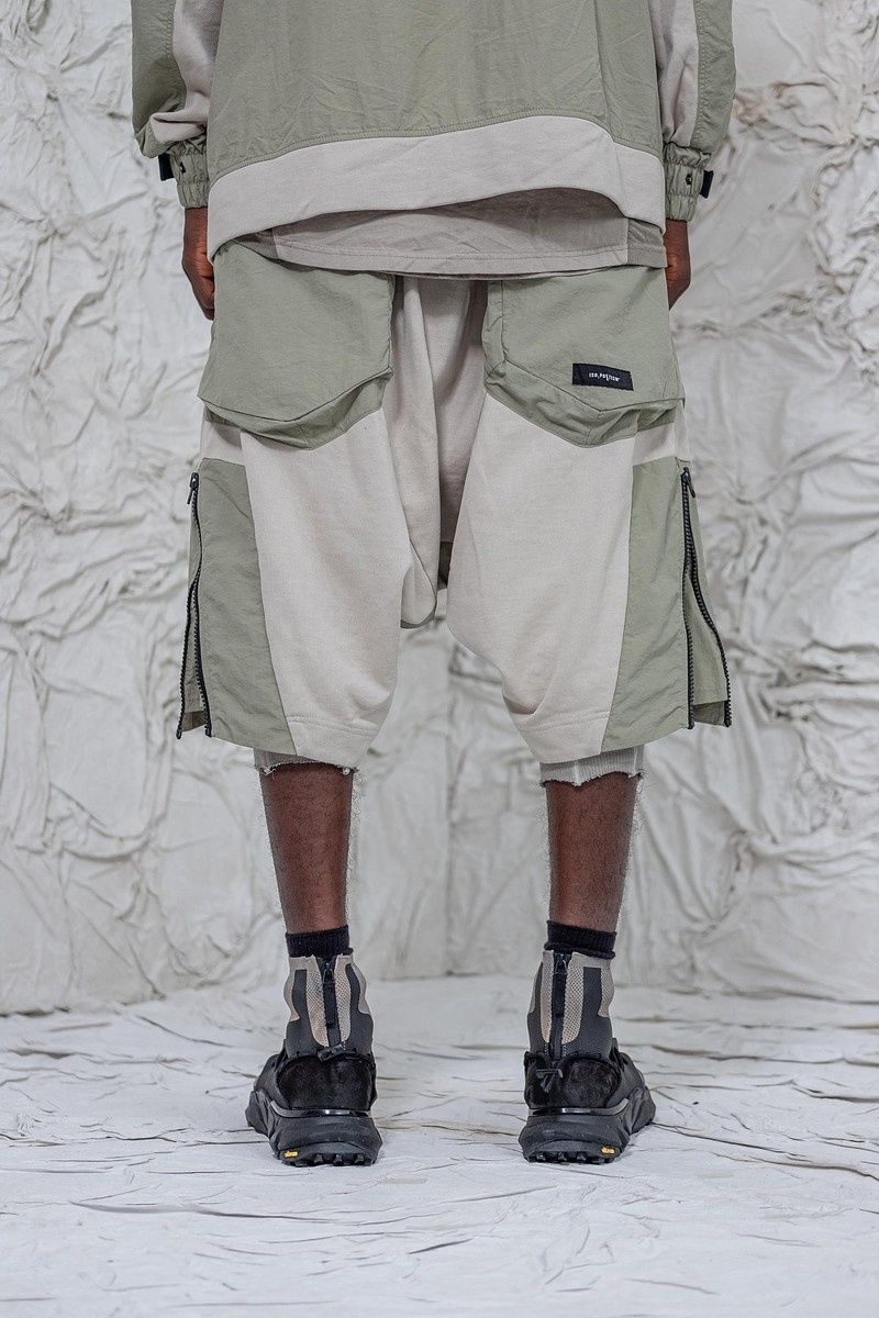 SH9_Thelus Shorts - Faded Light Green