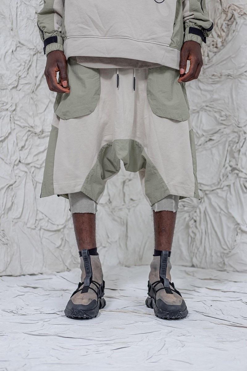 SH9_Thelus Shorts - Faded Light Green