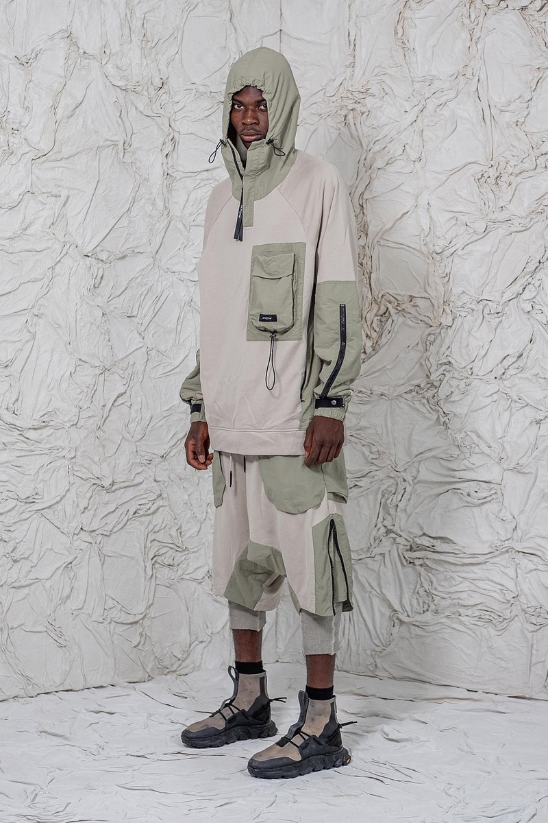 SH9_Thelus Shorts - Faded Light Green
