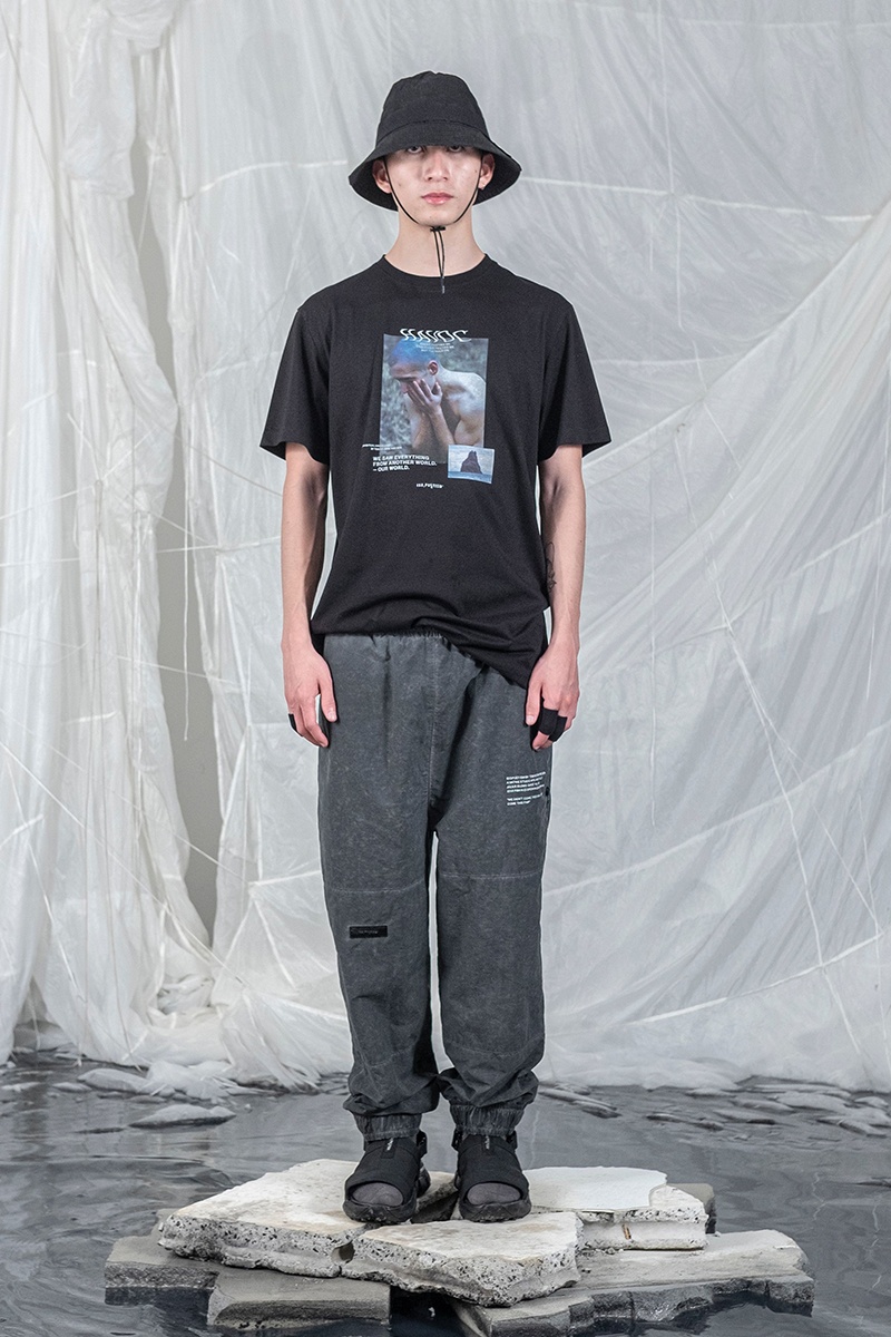 T5G1_Decko Tee - Black RD