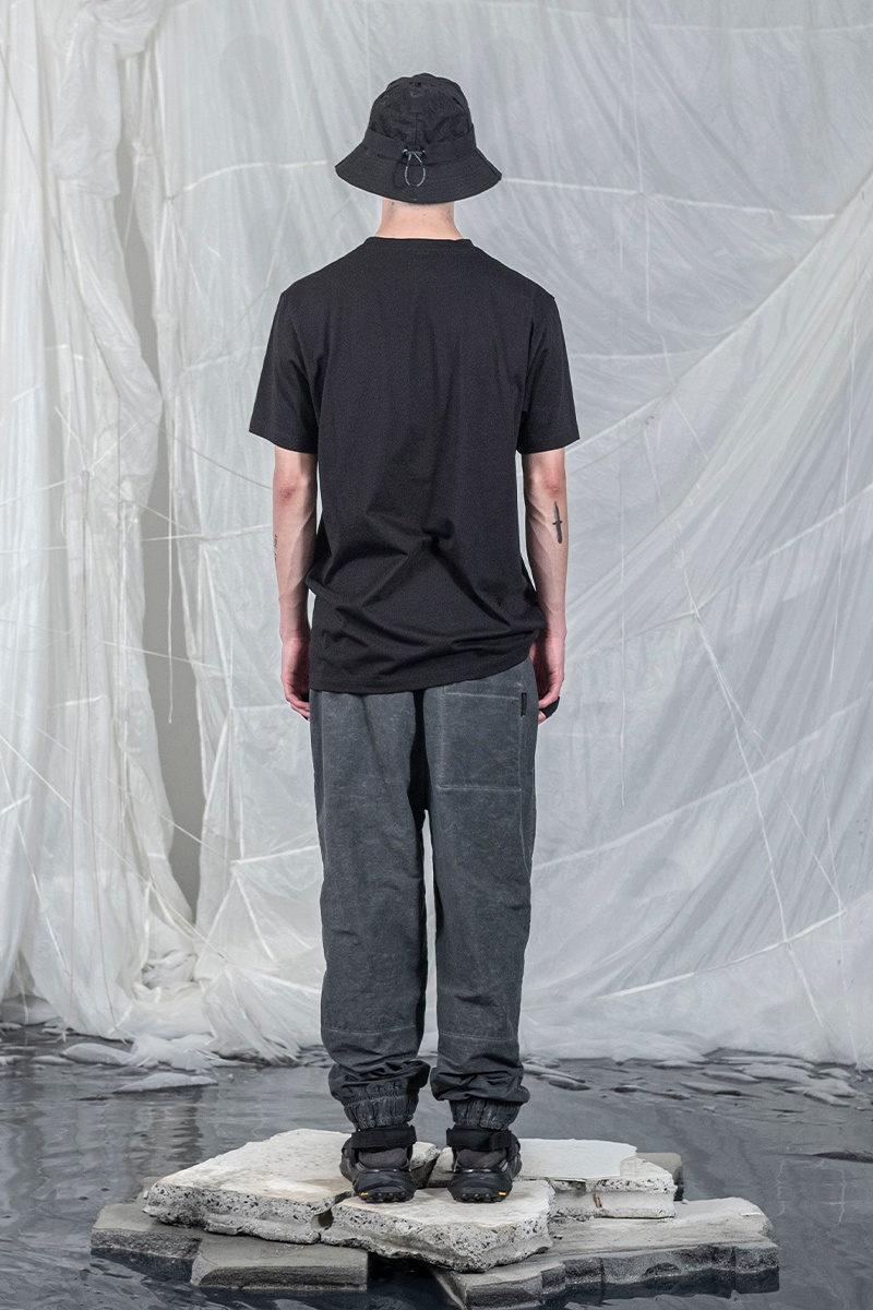 T5G1_Decko Tee - Black RD