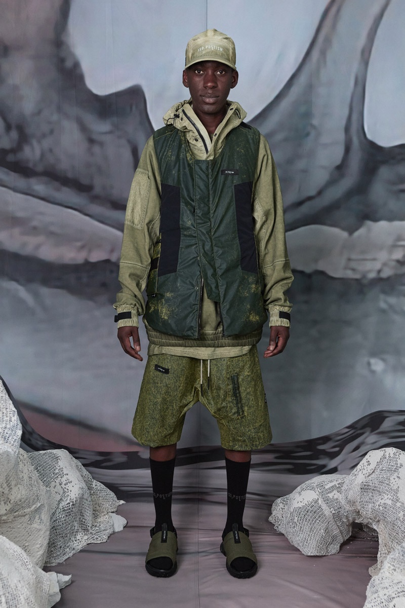 V21_Khapuri Vest - Molecular Green/ Black