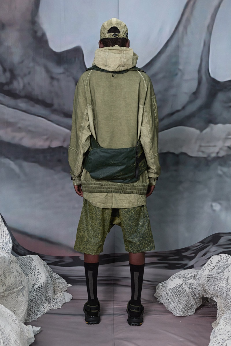 V21_Khapuri Vest - Molecular Green/ Black